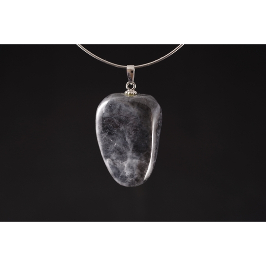 糸魚川翡翠ペンダントトップ販売 名取貴石 天然石原石鉱物結晶