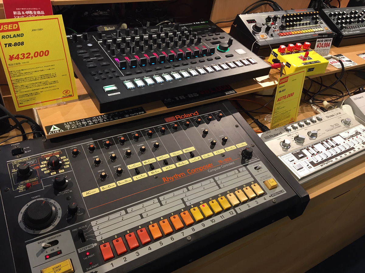 Roland TB-303 × TB-03聴きくらべコーナー | イシバシ楽器スタッフブログ