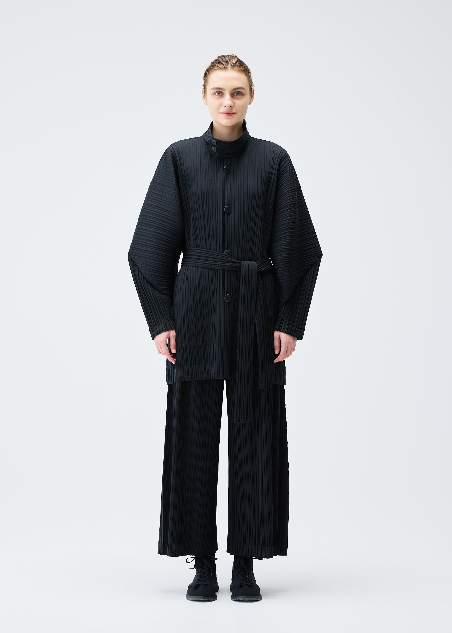 WOOL PLEATS – isseymiyake.com