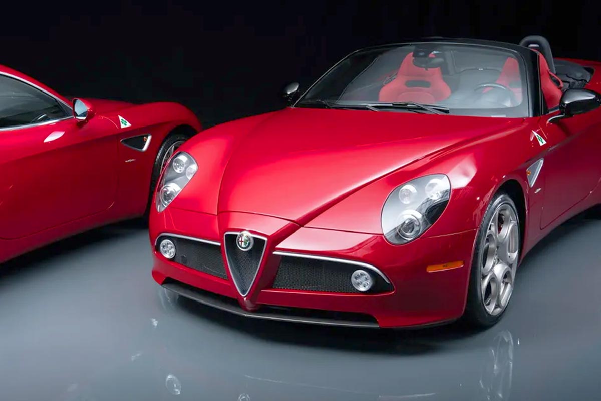 アルファロメオ8Cと8Cスパイダーの価値が上昇：オークションで新記録