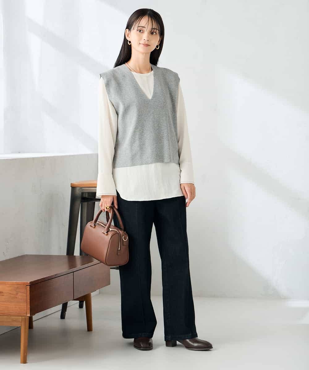 Vネックニットベスト(ベスト・ジレ) | a.v.v(アー・ヴェ・ヴェ
