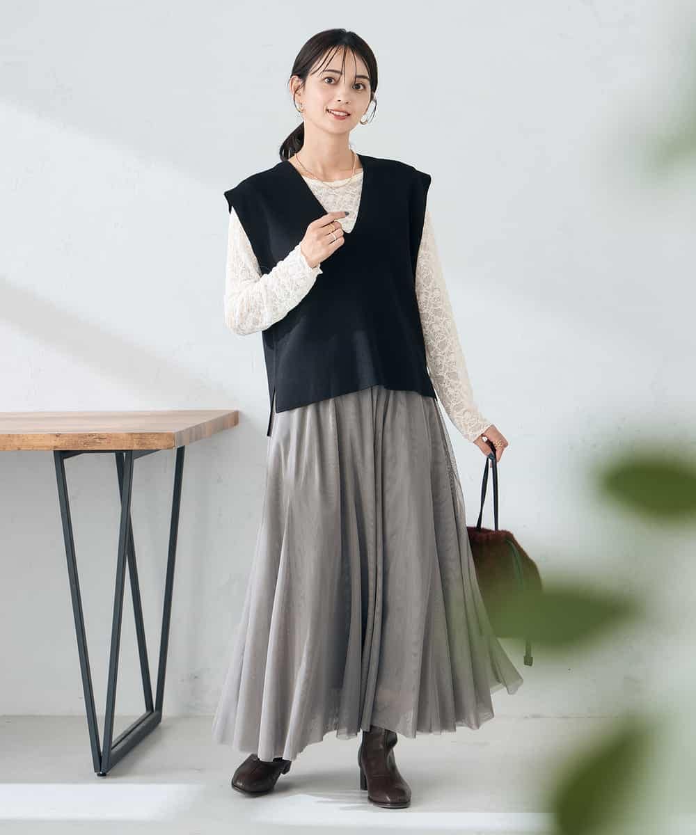 Vネックニットベスト(ベスト・ジレ) | a.v.v(アー・ヴェ・ヴェ