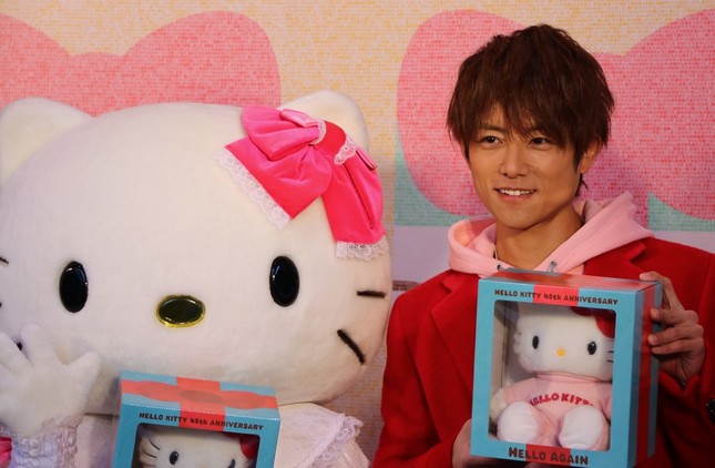 ハローキティ」ぬいぐるみ1万体を全国へ 杉浦太陽やっぱり妻・辻希美に