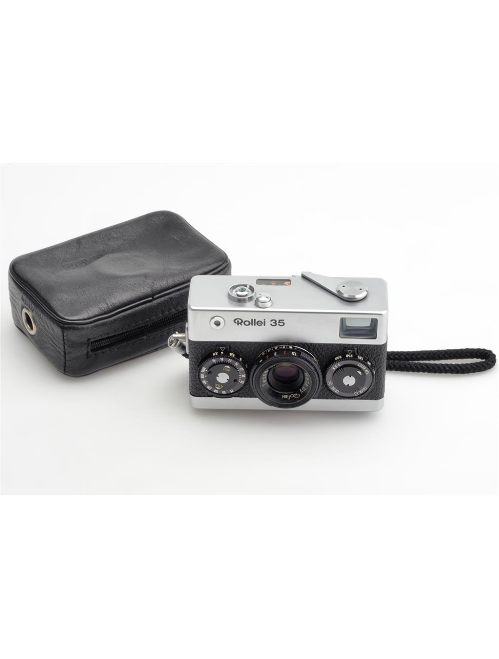 Rollei 35 Chrome w. Tessar 3.5/40mm & Case Made in Singapore | JO