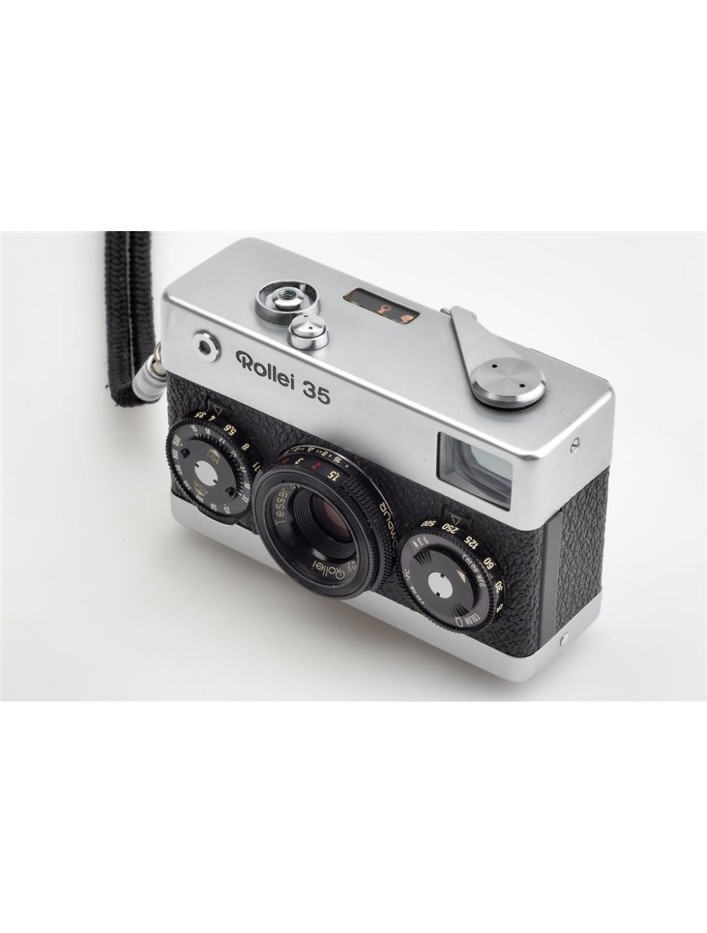 Rollei 35 Chrome w. Tessar 3.5/40mm & Case Made in Singapore | JO