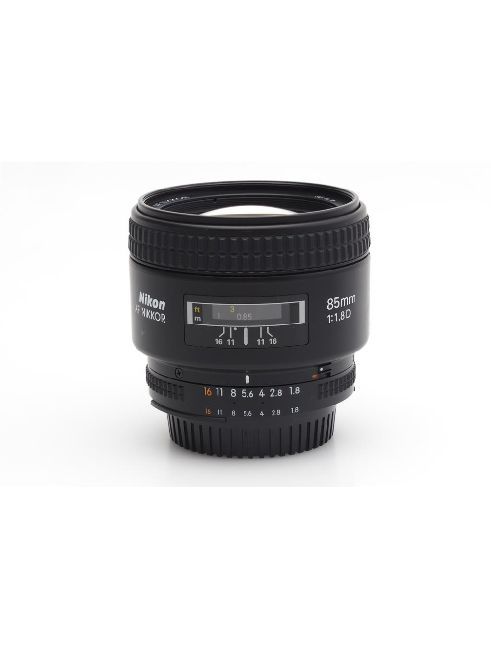 Nikon AF/D 1.8/85mm Nikkor w. Hood HN-23 | JO GEIER