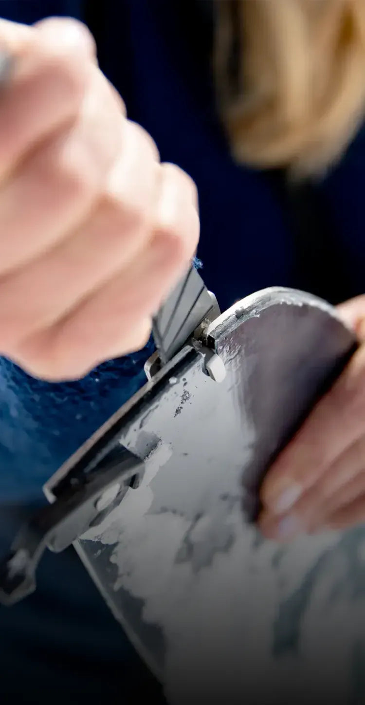 Splitboard Skins: Skin track proven in all conditions | Jones