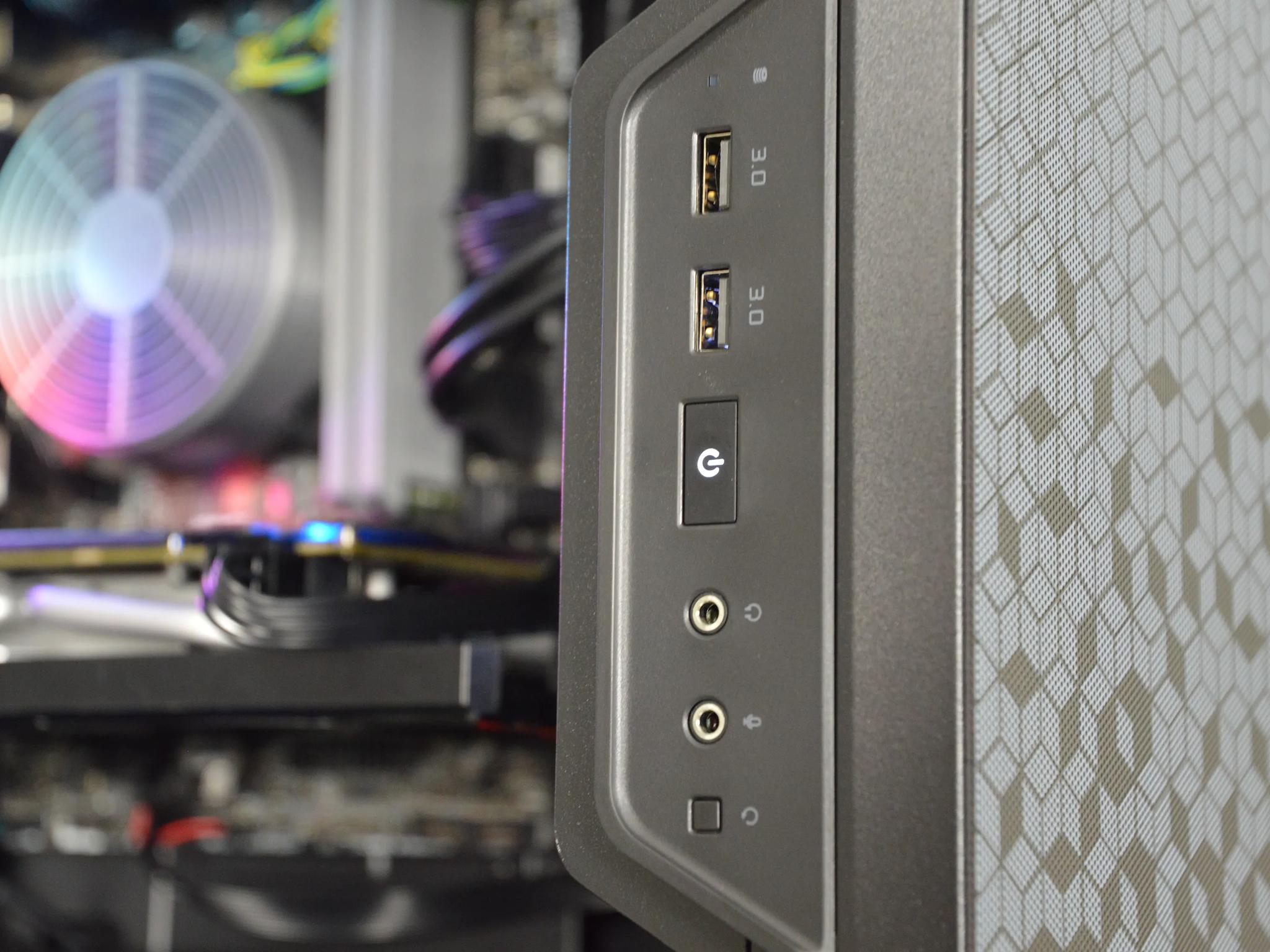 🍱🍱| RX 580 8GB | INTEL i3 8100 | 16GB DDR4 RAM | 512GB SATA SSD