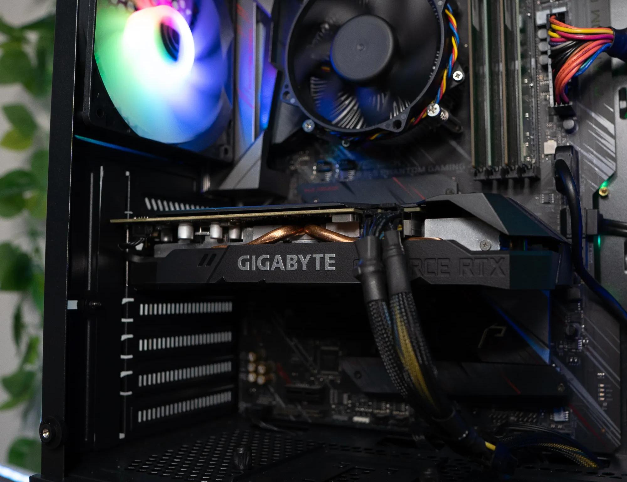 🍬🚀 | GIGABYTE RTX 2060 6GB | INTEL i7 8700 | 32GB DDR4 RAM