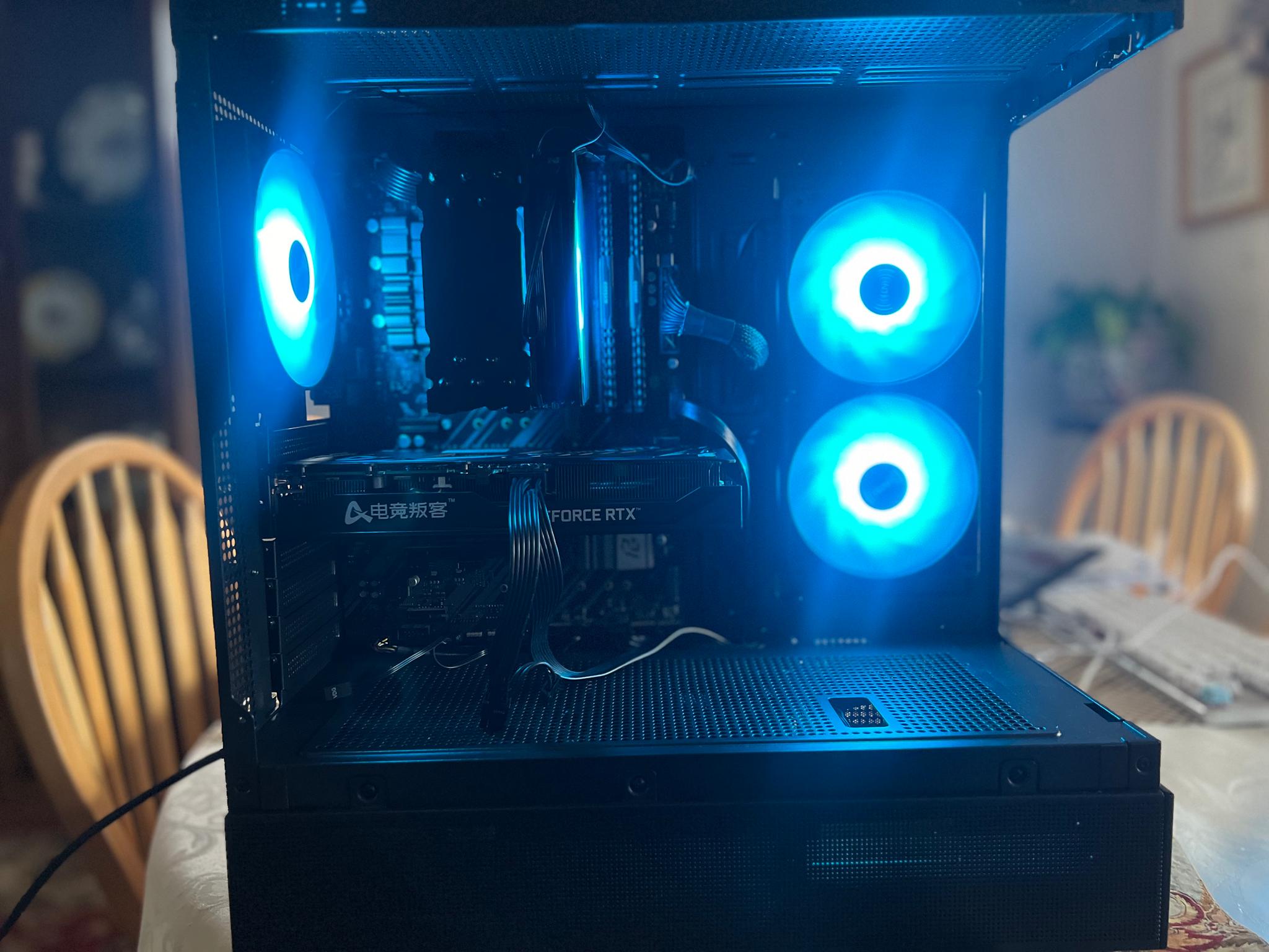 Intel i7 9700K RTX 3060 TI | 32GB RAM |1TB NVMe SSD Win10 PRO | Jawa