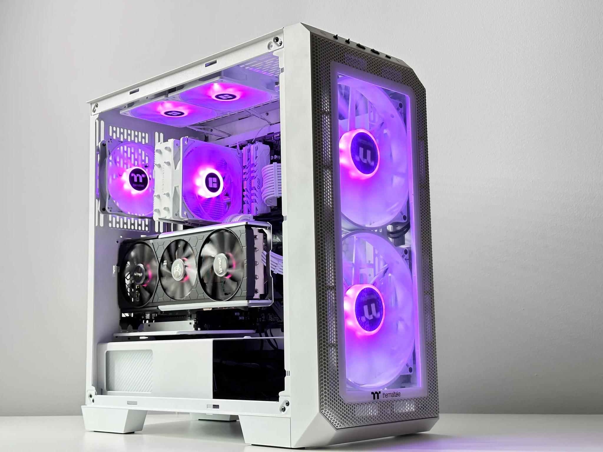 🌨️View 300🌨️AMD RX 5700 XT 8GB❄️Ryzen 5 5600X❄️16GB DDR4