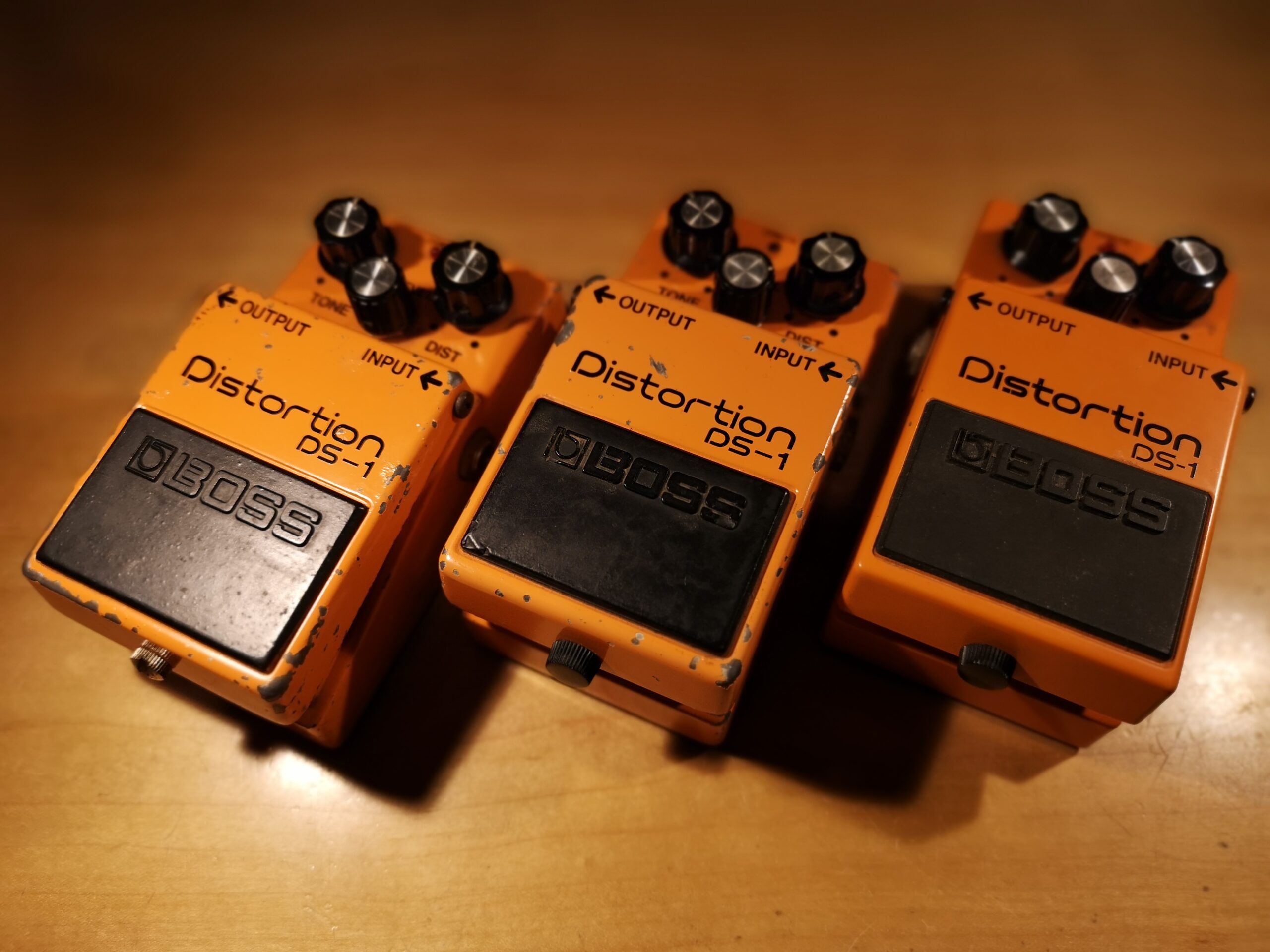 BOSS DS-1日本製銀ネジ ・台湾製基板の電子パーツの違いを確認した音の