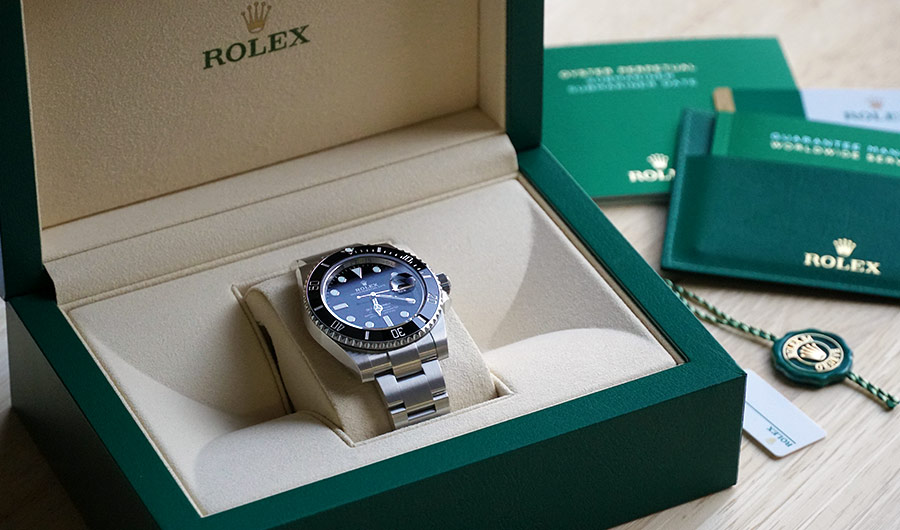ロレックスの並行輸入品と日本正規品を比べてみた～保証書や付属品の