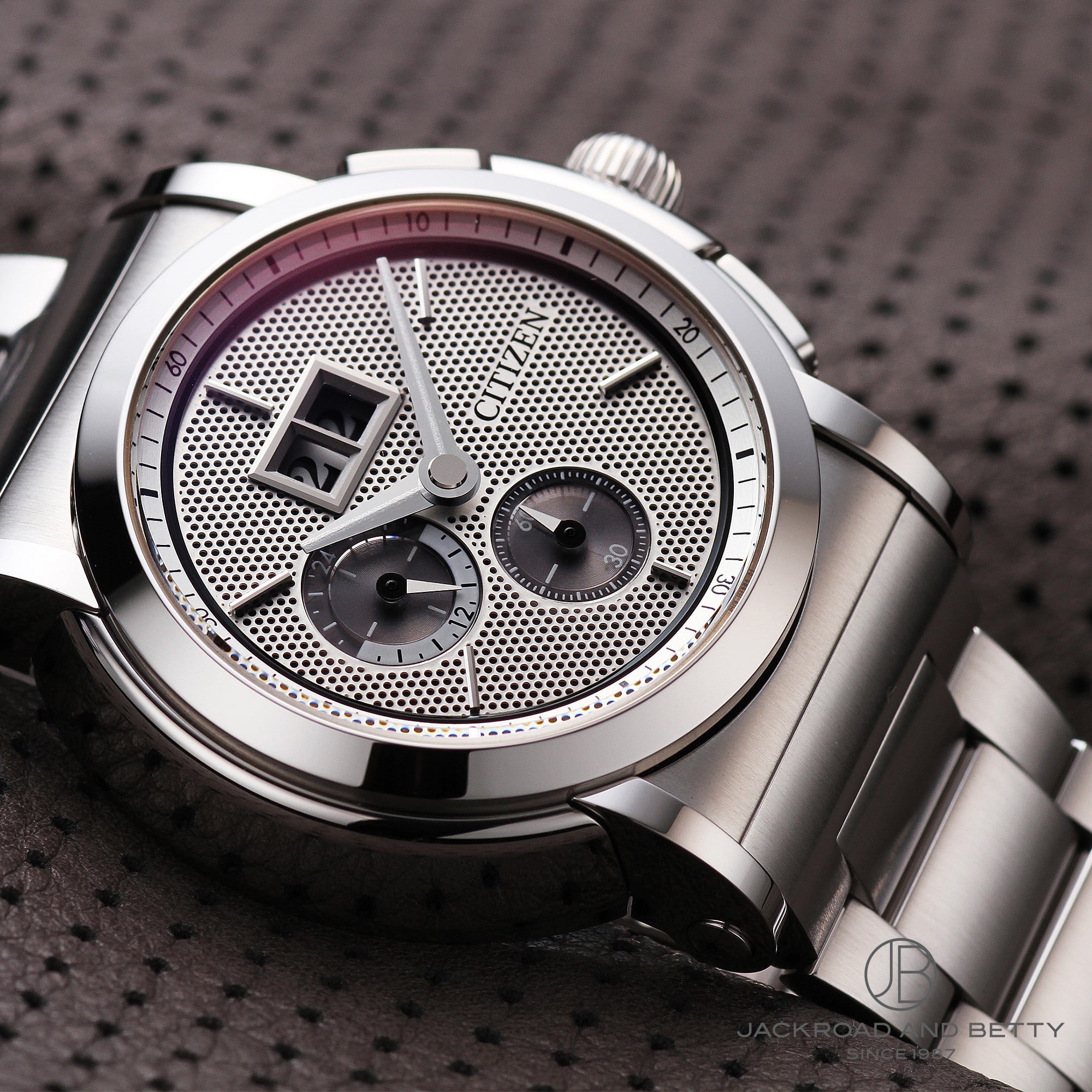 シリーズ8 803 エコドライブ[CND72-0032] Series 8 803 Eco Drive