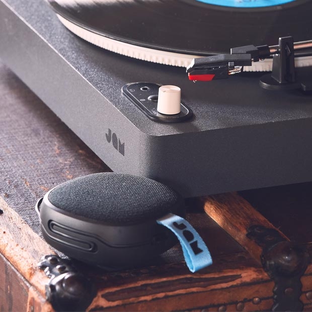 Spun Out Bluetooth Turntable | JAM Audio