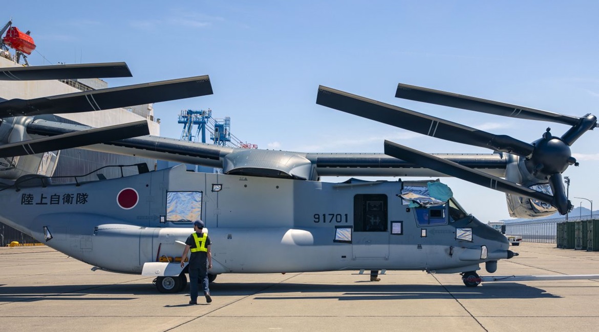 First two MV-22B Osprey tiltrotor aircraft for JGSDF arrive in Japan