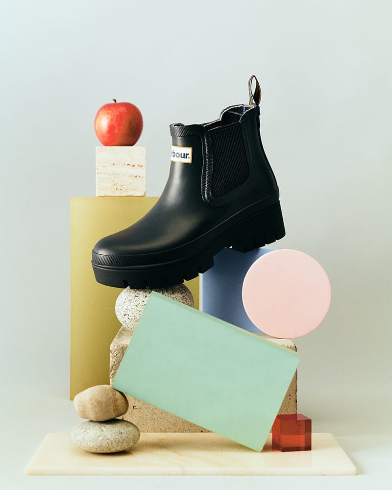 雨の日が待ち遠しくなる。心ときめくバブアーのレインブーツ4選