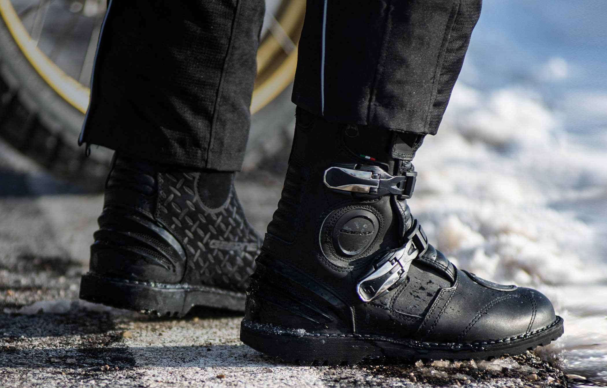 ガエルネ(GAERNE)公式サイト - イタリアの高品質と職人技が光るバイク