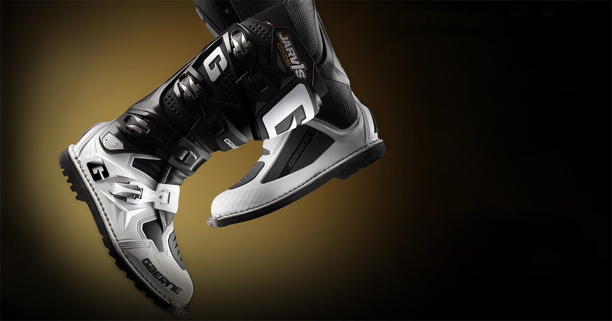 ガエルネ(GAERNE)公式サイト - イタリアの高品質と職人技が光るバイク