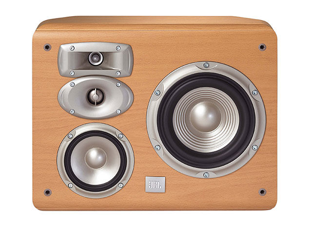 Studio L820 | High-performance 4-way On-wall Satellite Speakers