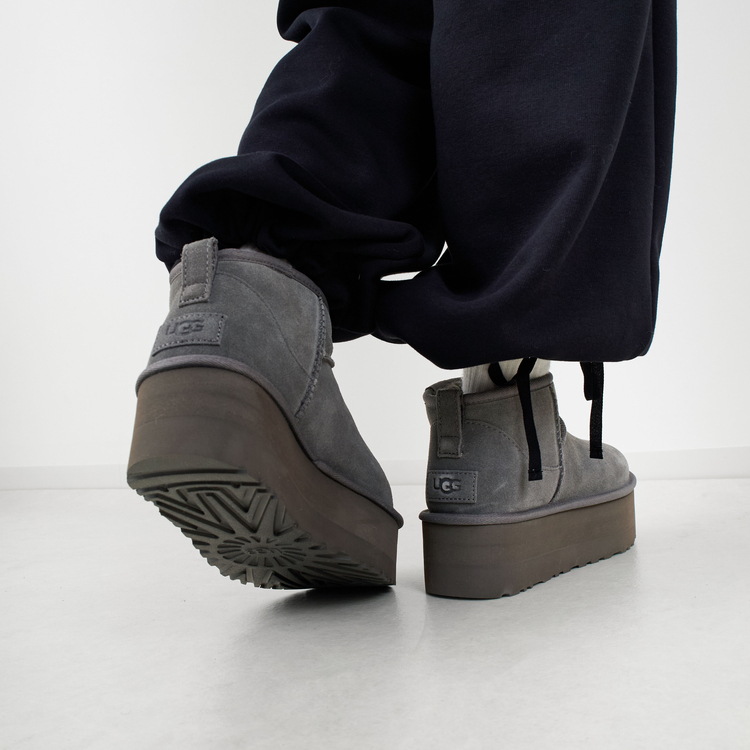 UGGブーツ 厚底“クラシック ウルトラ ミニ プラットフォーム”完全