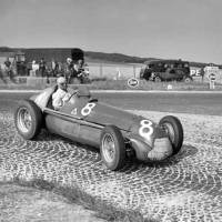 1990年の年間総合優勝を決めたブラ…：F1レジェンド・ドライバー