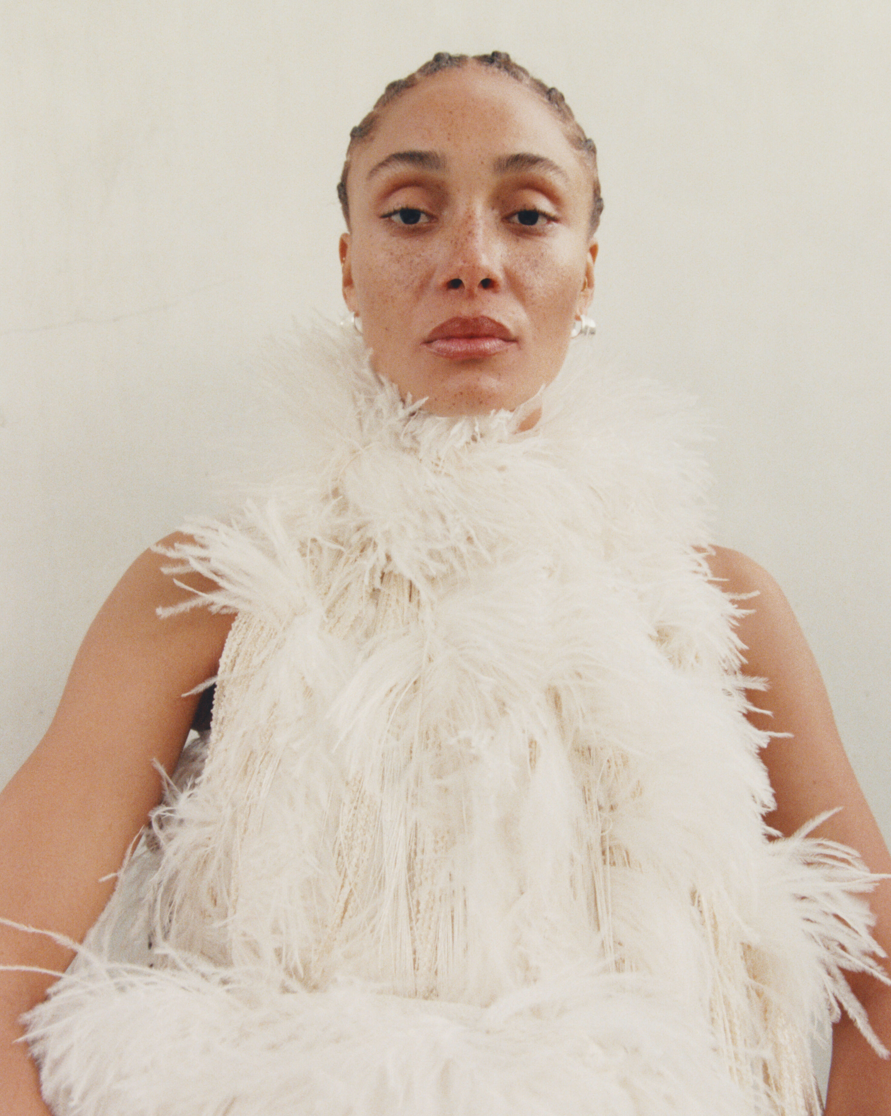 CHRIS RHODESが捉えた2023春夏キャンペーン