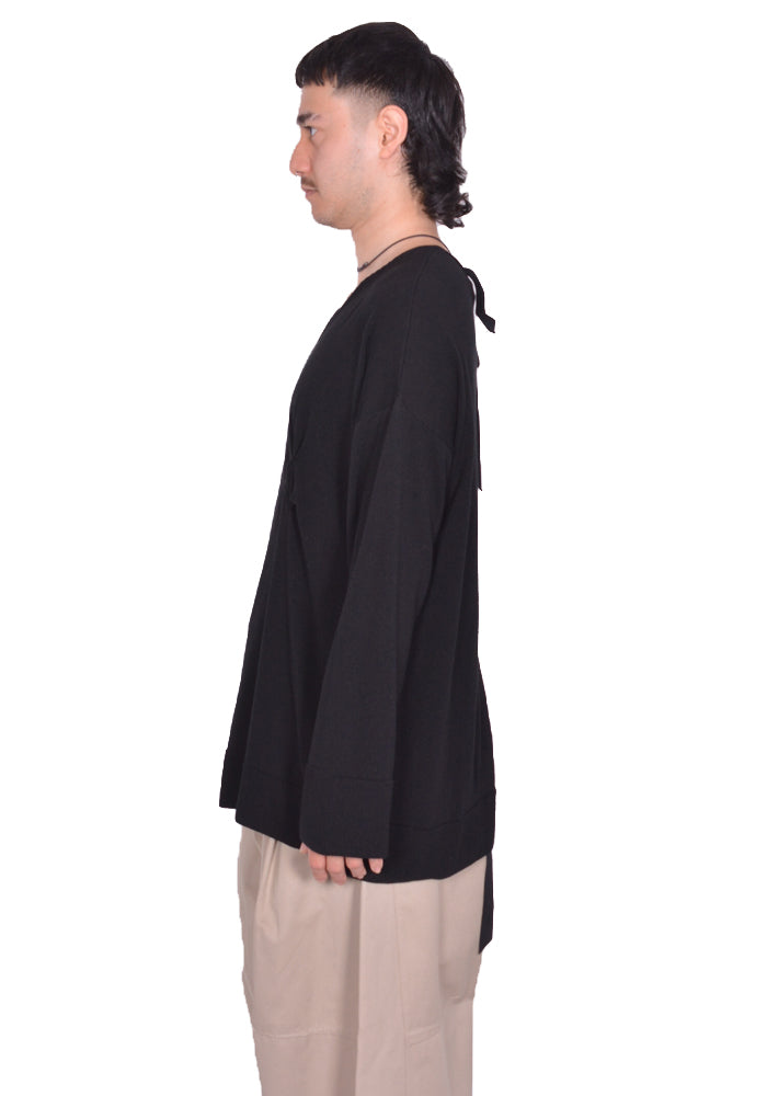 DOSHABURI通販｜MARINA YEE KISS ORIGAMI V-NECK KNIT SWEATER BLACK