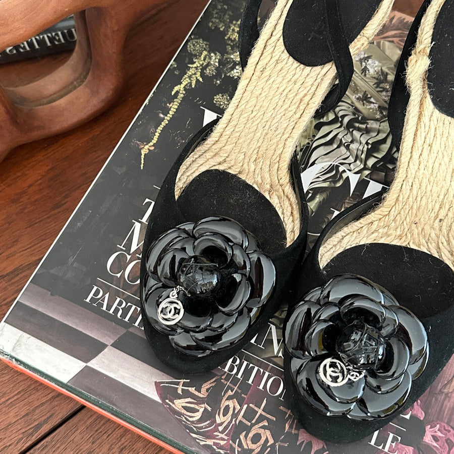 JH Vintage : CHANEL Suede Wedge With Camellia Flower – Julie Harrah
