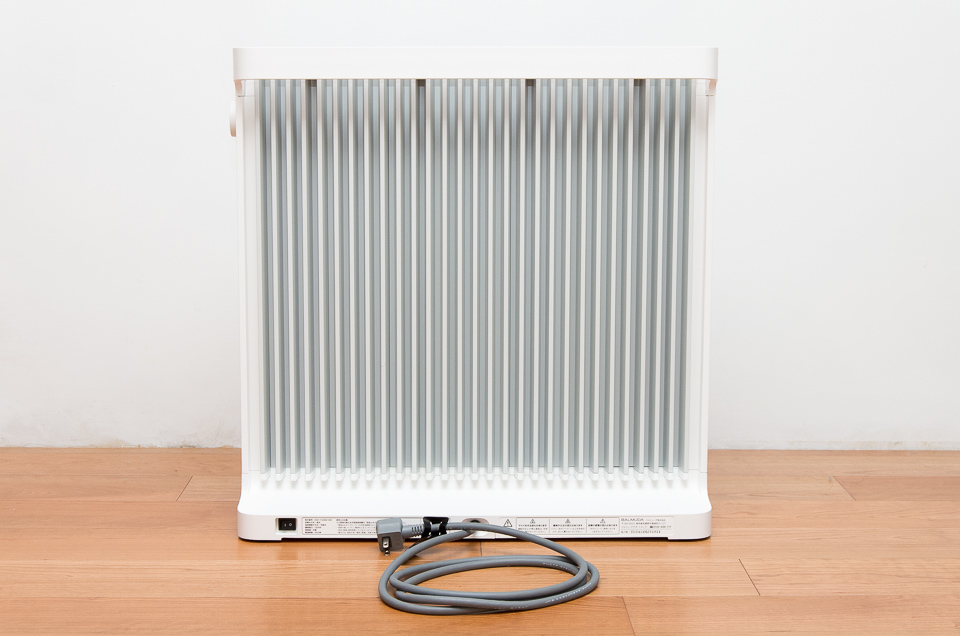 じんわり暖か バルミューダ『スマートヒーター2』インプレッション