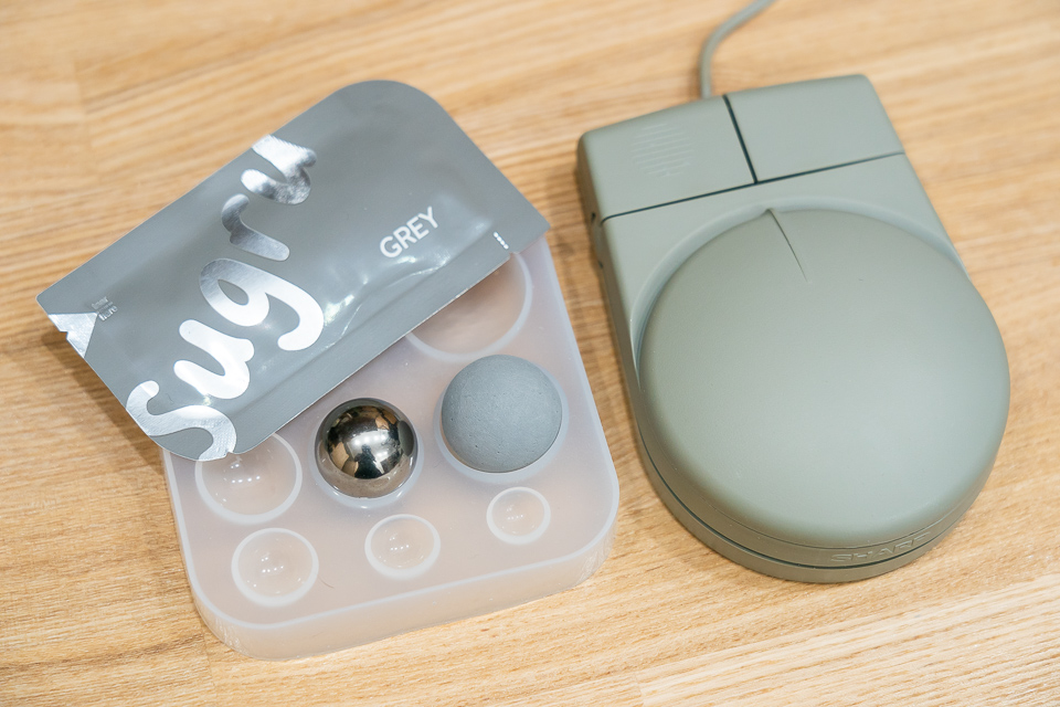 Sugruと鋼球でX68000マウス・トラックボール用のボールを自作してみ