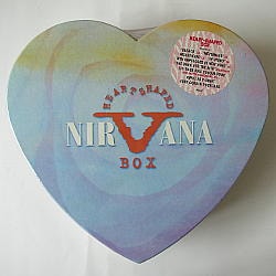 NIRVANA - Heart Shaped Box (6x CD + BOOK, T-SHIRT BOX SET