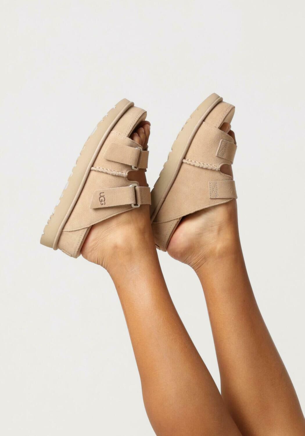 Beige UGG Slippers W GOLDENSTAR HI SLIDE | Omoda