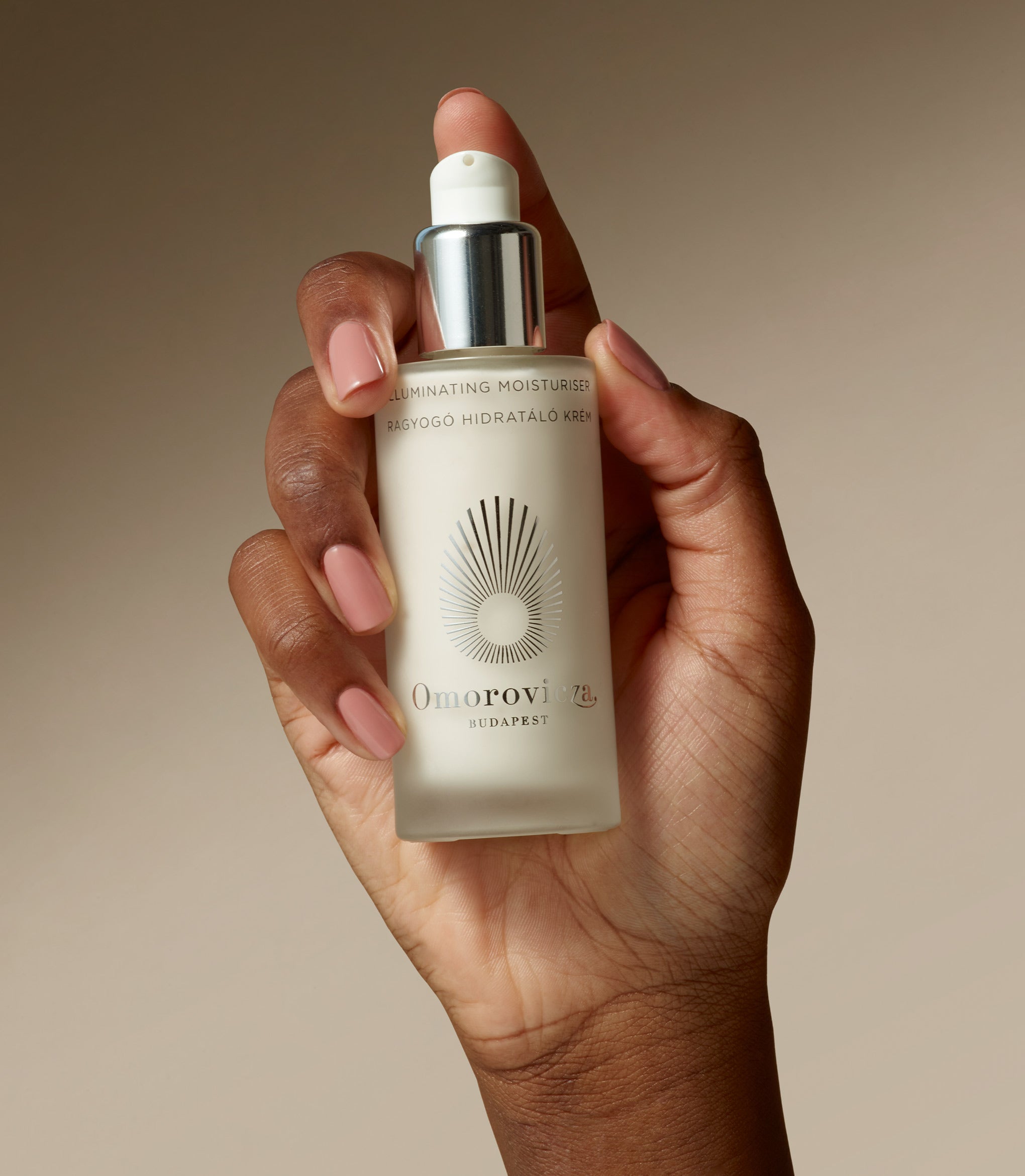 Illuminating Moisturizer – Omorovicza