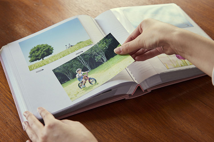 大容量L判200枚収納]マークス フォトフレームアルバム | マークス公式