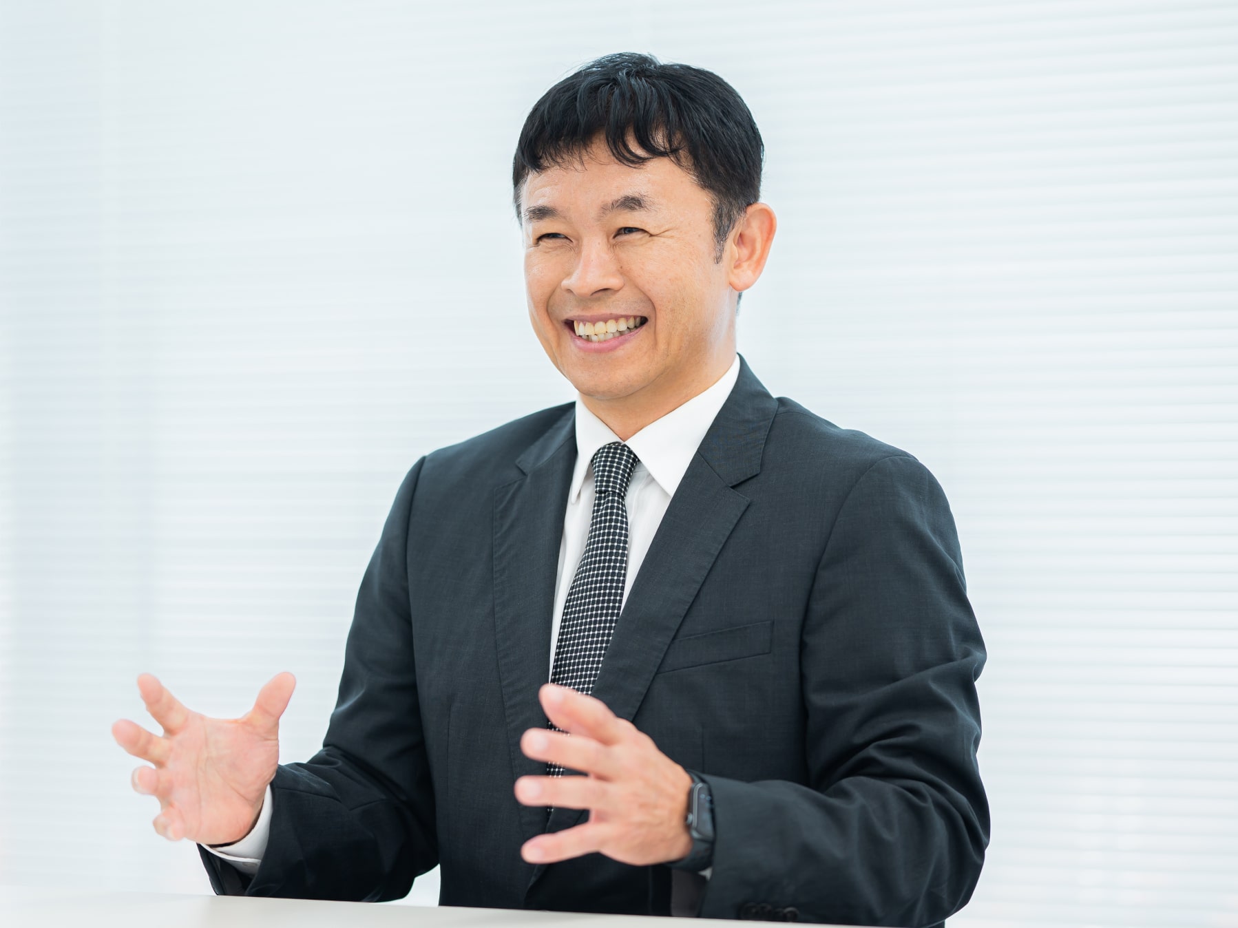 伏見 雅治 | 教員紹介 | 桜美林大学