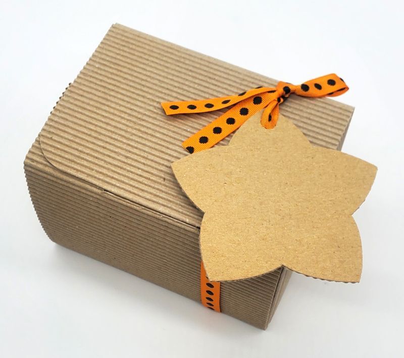 マルチギフトSナチュラル タグ付き｜業務用ラッピングボックス・配送