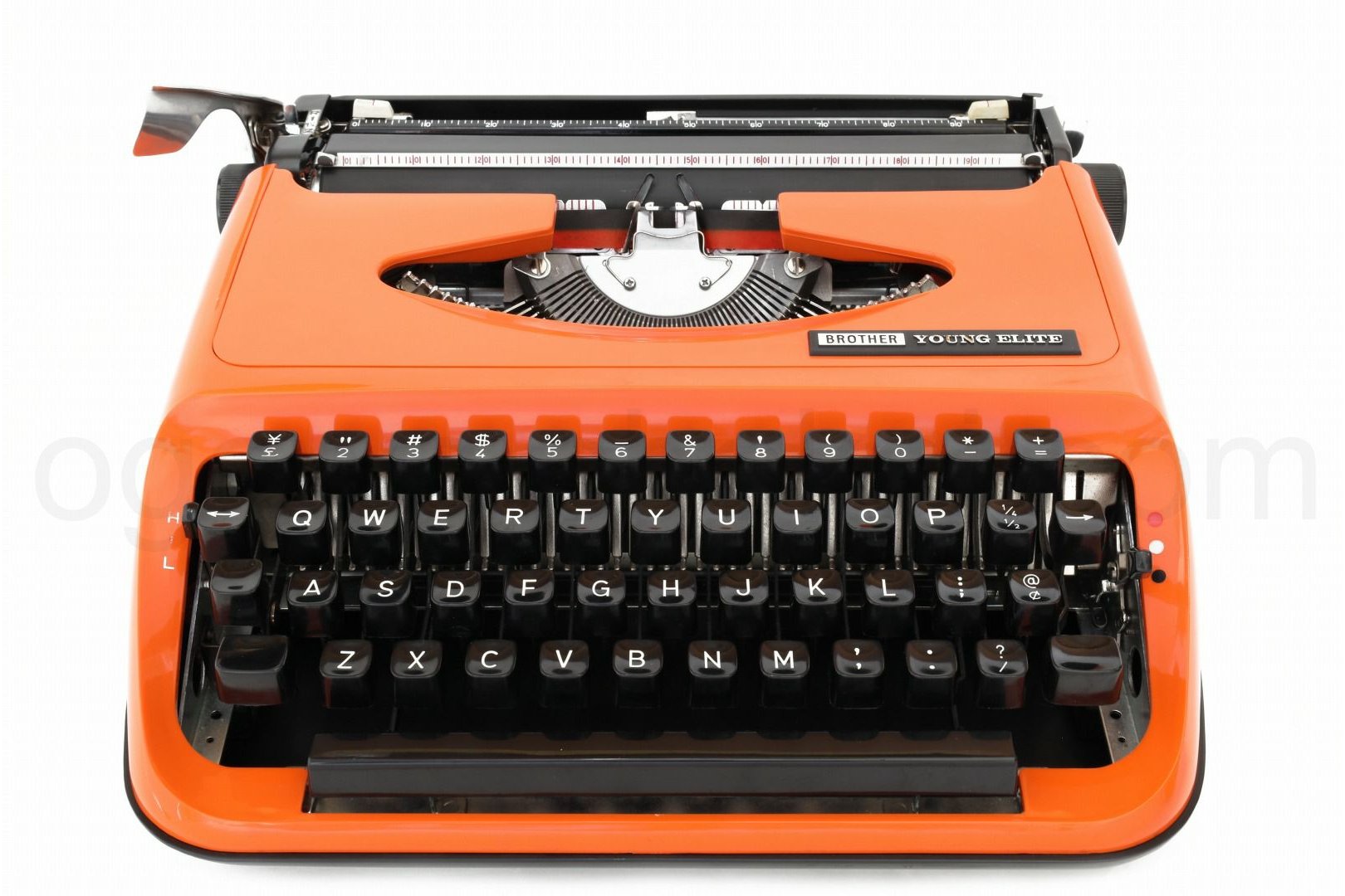 brother YOUNG ELITE 中古タイプライター（エコノミー品質）｜タイプ