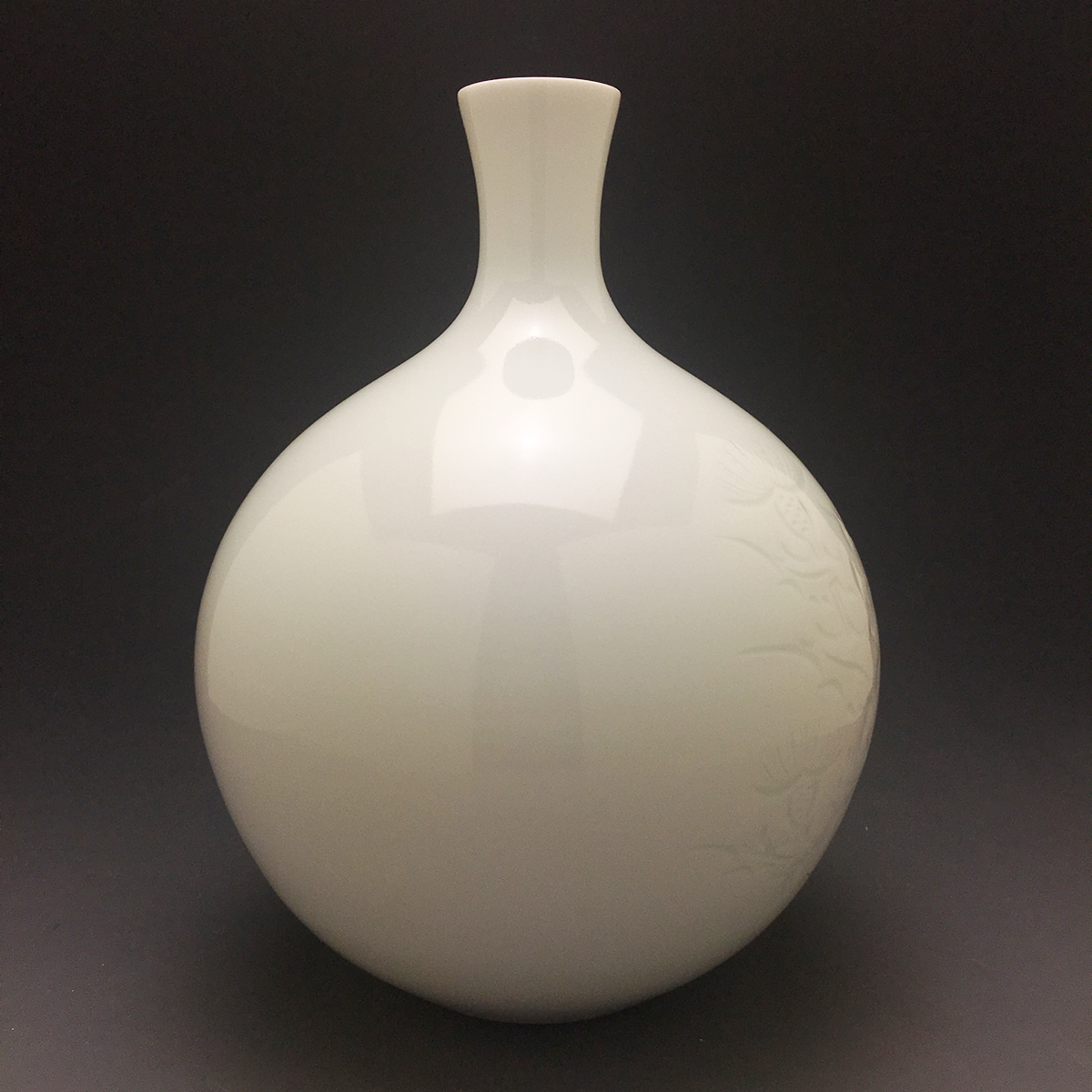 名工 奥川俊右衛門 作 有田焼 白磁 花彫文 一輪挿し 壷 花瓶 花入 花器