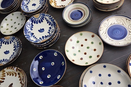 沖縄のやちむん市（陶器市）で見つける、お気に入りの陶器たち | 沖縄