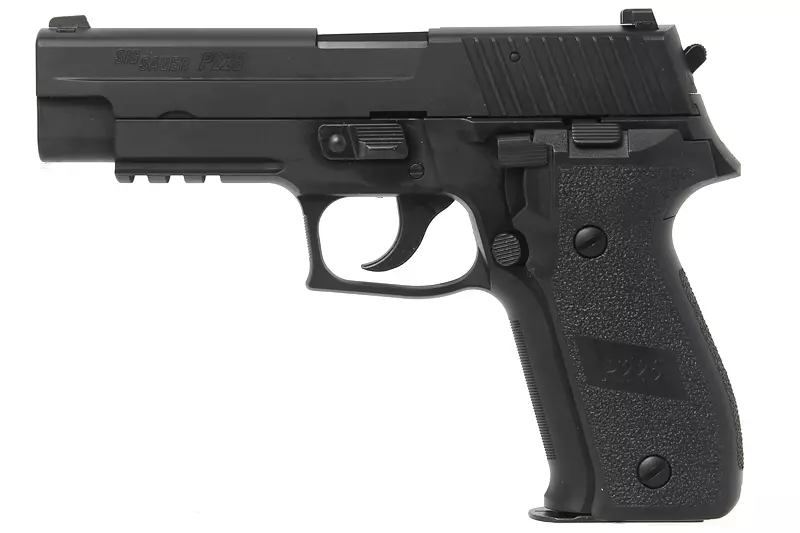 sig-sauer-p226-rail-tokyo-