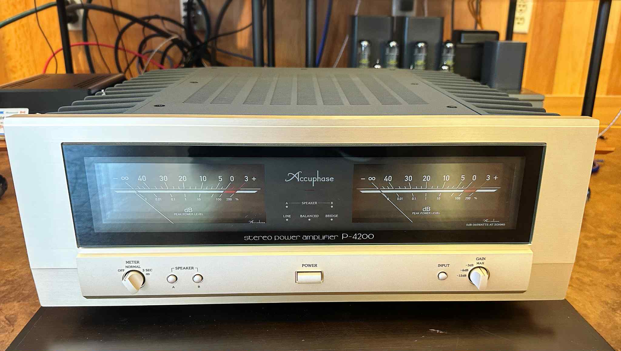 決算セール！中古品！】ACCUPHASE/パワーアンプ/P-4200 高級オーディオ