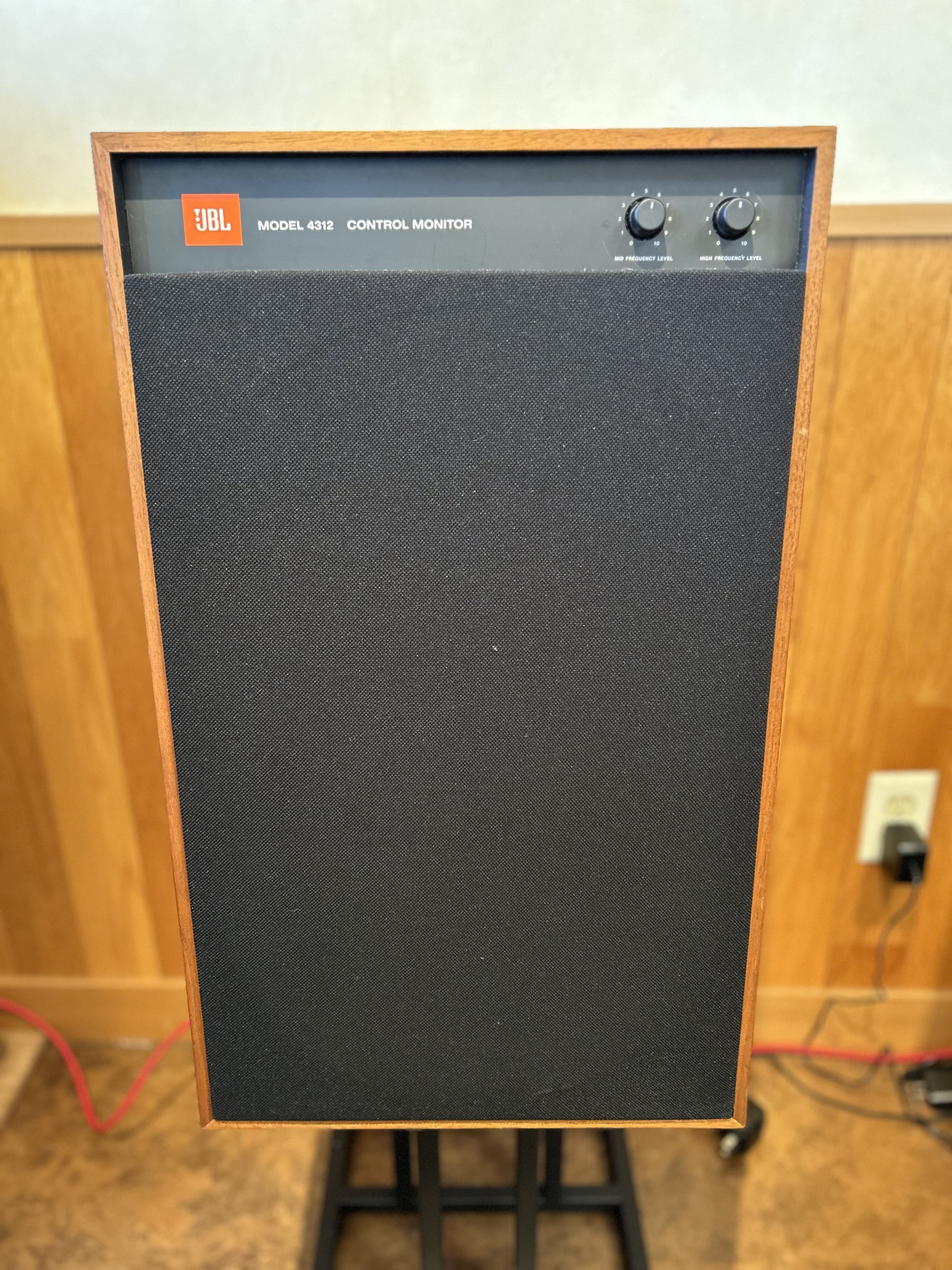 中古品入荷！4312の初代モデル！】JBL/スピーカー/4312 Control