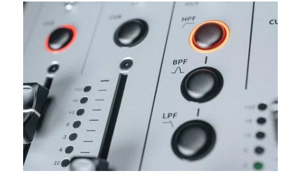 ALLEN&HEATHのDJミキサー、XONE:96のご紹介です。