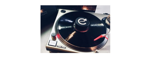 DMSDのスタビライザー、TURNTABLE STABILIZERのご紹介です。