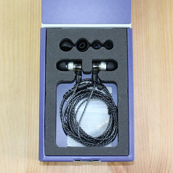 intimeの高音質イヤホン轟 -GO-をご紹介いたします。