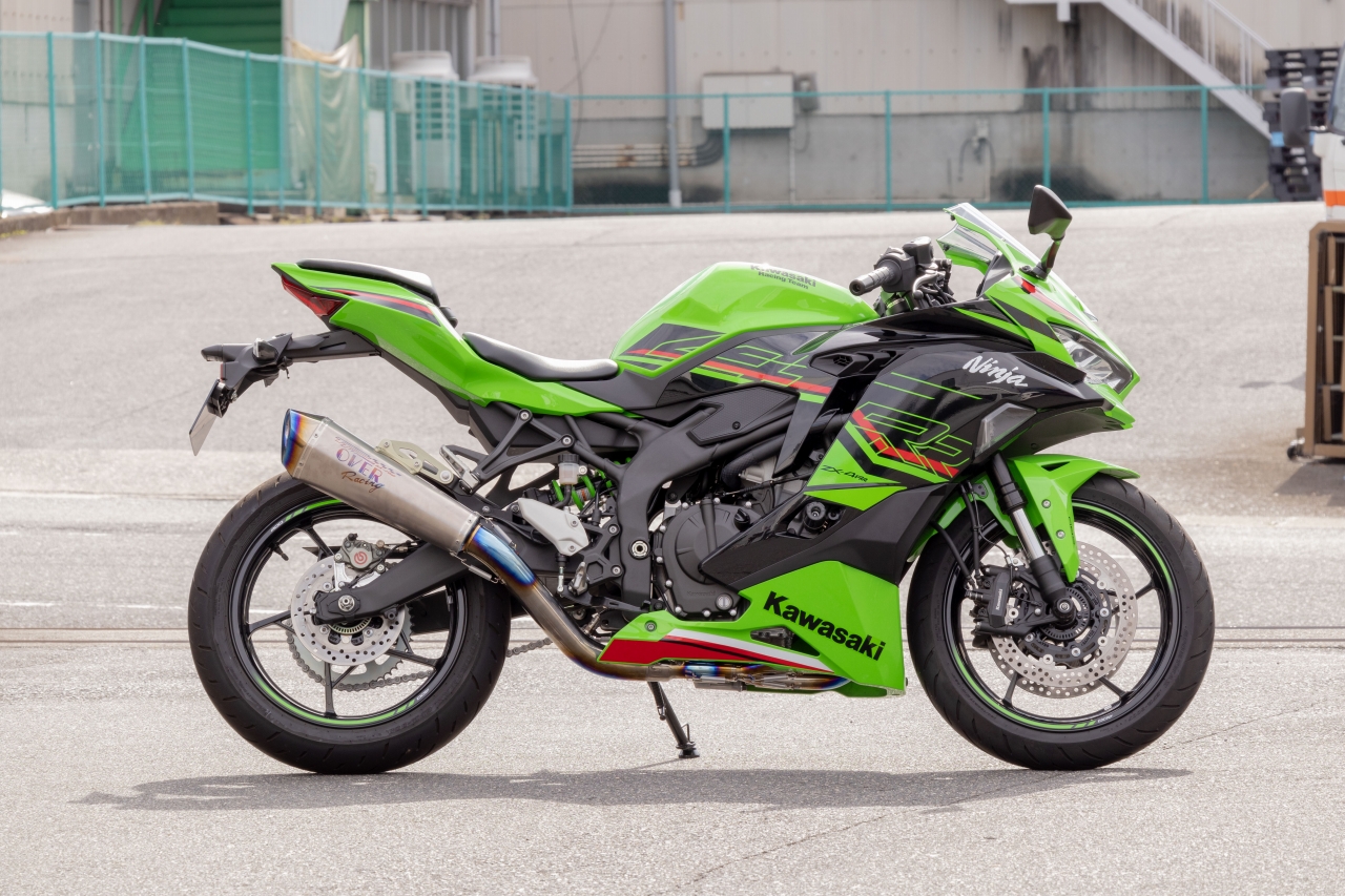 新製品：ZX-4R SE/RR(2023-) TT-Formula RS/RS+PRO フルエキゾースト
