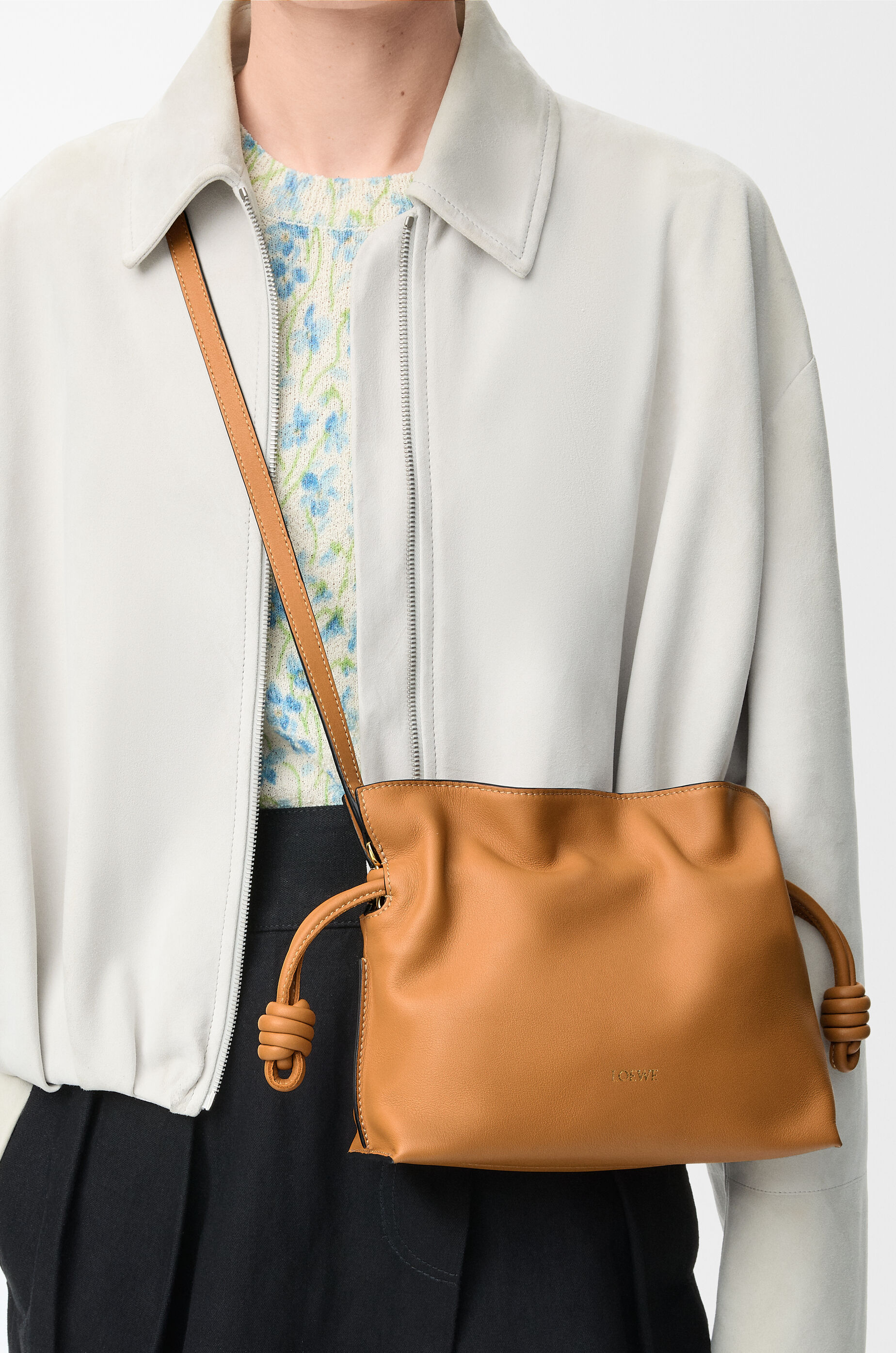 フラメンコクラッチ ミニ（ナパカーフ） ベージュ - LOEWE Japan