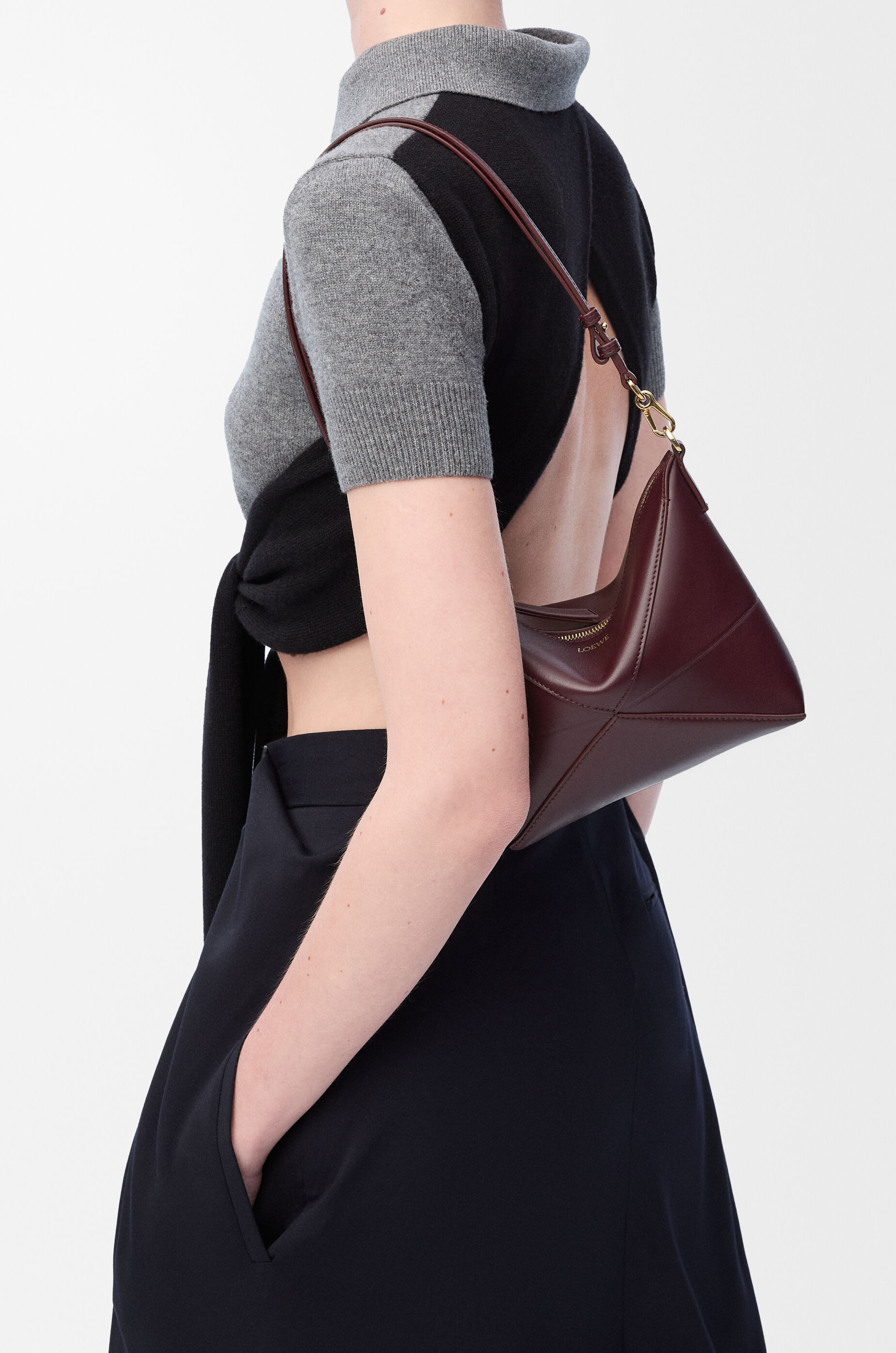 パズルフォルド ポーチ（シャイニーナパカーフ） レッド - LOEWE Japan