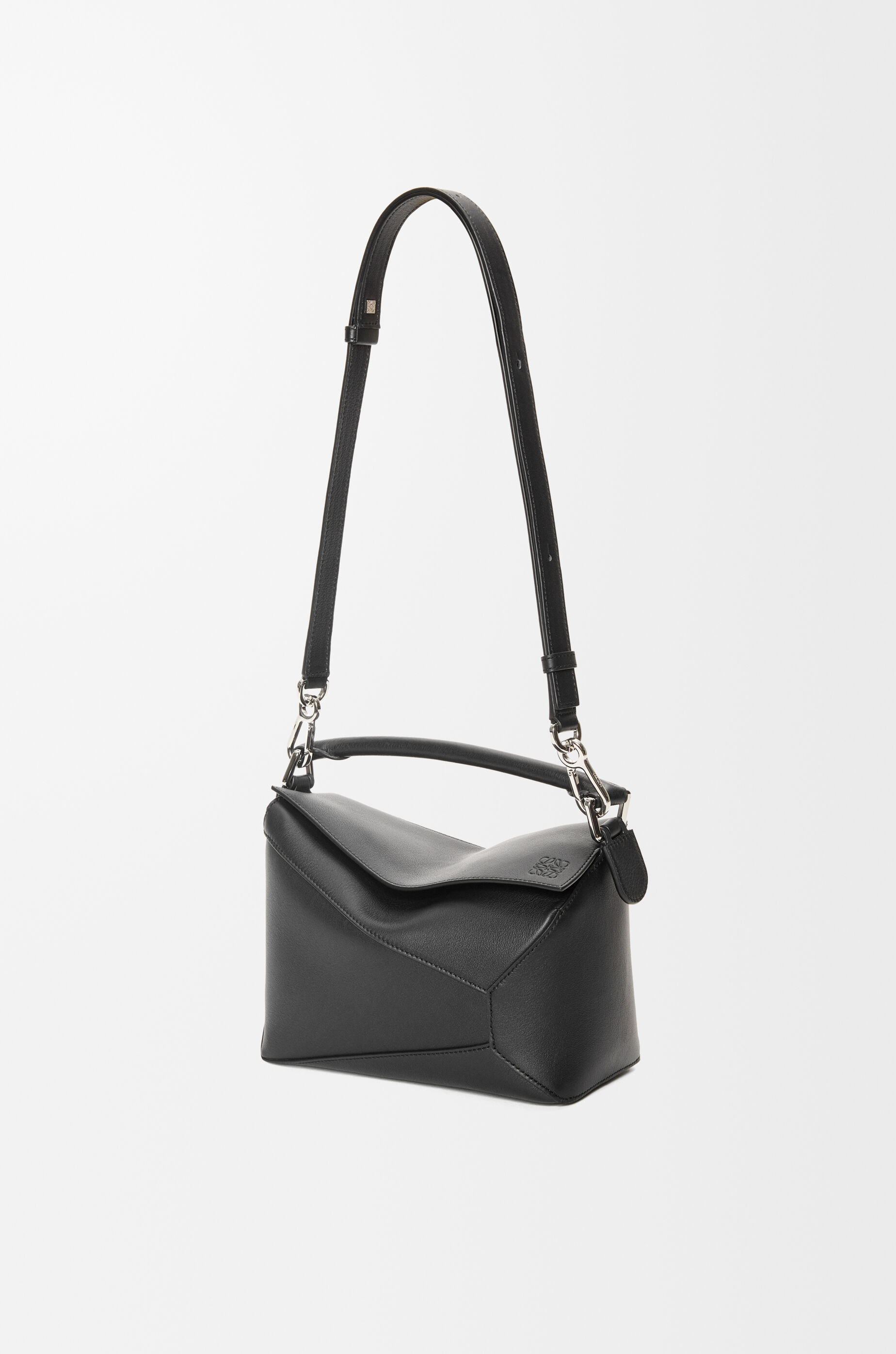 パズルバッグ スモール（クラシックカーフ） ブラック - LOEWE Japan